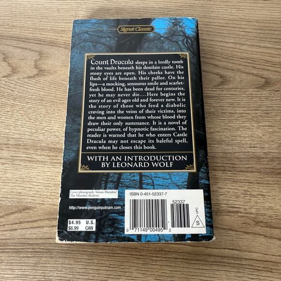 Dracula By Bram Stoker - Picture 7 of 14